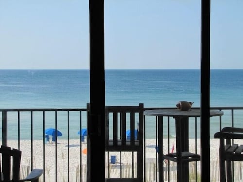 Direct Beach Front