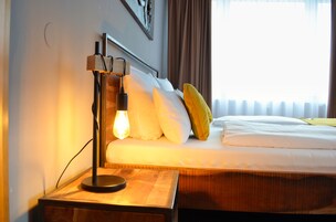 Caja de seguridad en la habitación y escritorio 