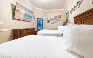 4 dormitorios, tabla de planchar con plancha, wifi gratis y ropa de cama