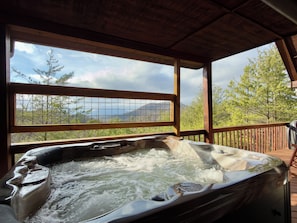 Outdoor spa tub - Gorgeous Mtn Sunset View/See Dollywood Nightly Fireworks On Deck Jun 15 - Aug 2 (Pigeon Forge)