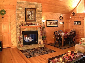 Interior - Gorgeous Mtn Sunset View/See Dollywood Nightly Fireworks On Deck Jun 15 - Aug 2 (Pigeon Forge)