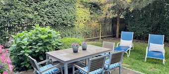 Beautifully furnished & impeccably maintained 5 bed, 3 1/2 bath Nantucket home