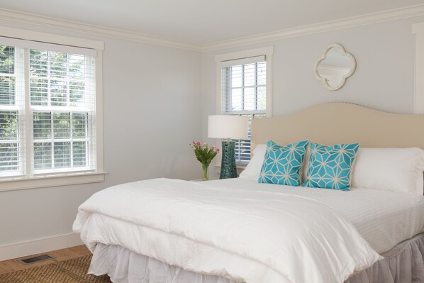 5 habitaciones, escritorio, tabla de planchar con plancha y wifi gratis 