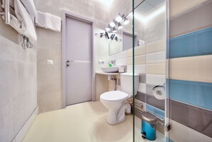 Comfort Studio | Bilik Mandi | Pancuran mandi, kelengkapan dandanan diri percuma, pengering rambut