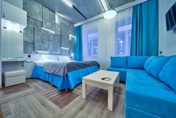 Comfort Studio | Peti besi dalam bilik, meja, kalis bunyi, Wi-fi percuma