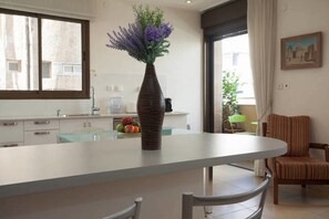 Comfort Apartment, 1 Bedroom | Private kitchen