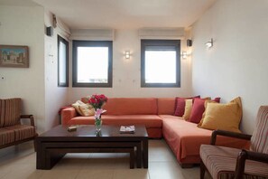 Appartement Confort, 1 chambre | Aire de séjour | Téléviseur à écran plat, lecteur de DVD