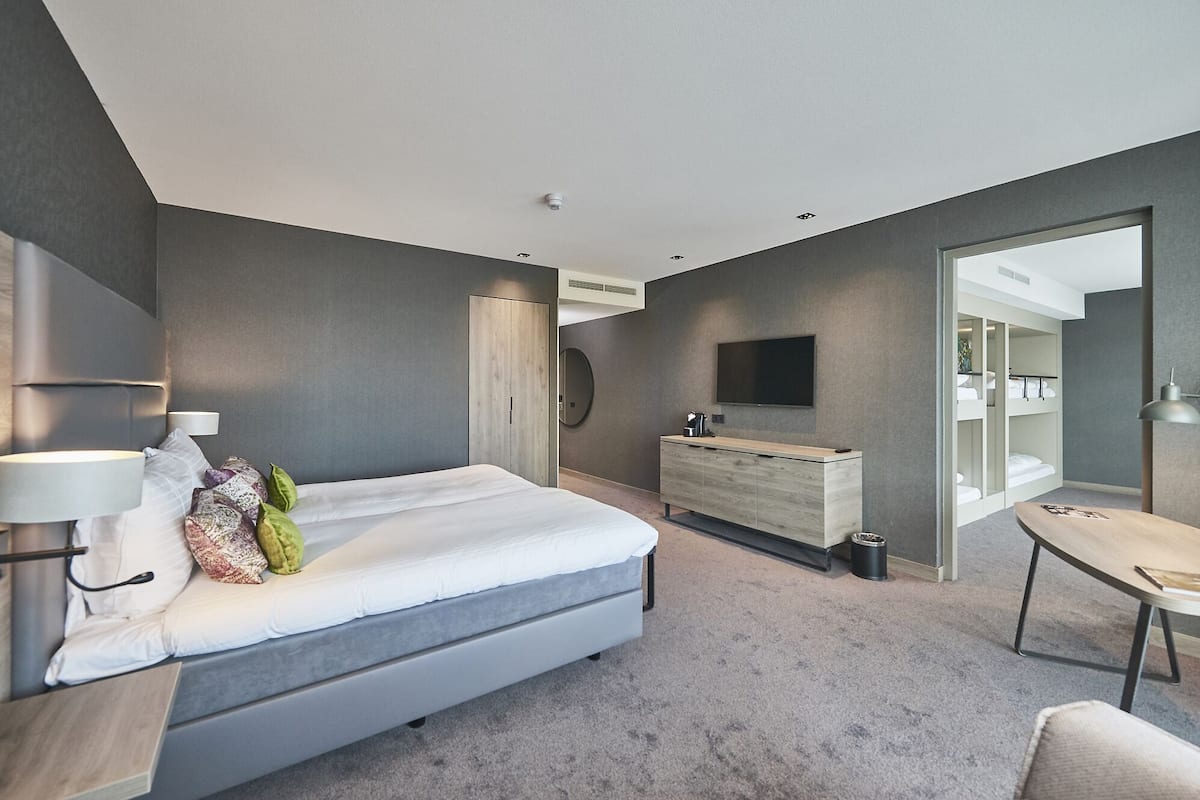 1 bedroom, minibar, in-room safe, desk