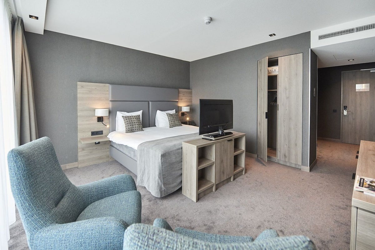 Comfort Plus Room | มินิบาร์, ตู้นิรภัยในห้องพัก, โต๊ะทำงาน, ผ้าม่านกันแสง
