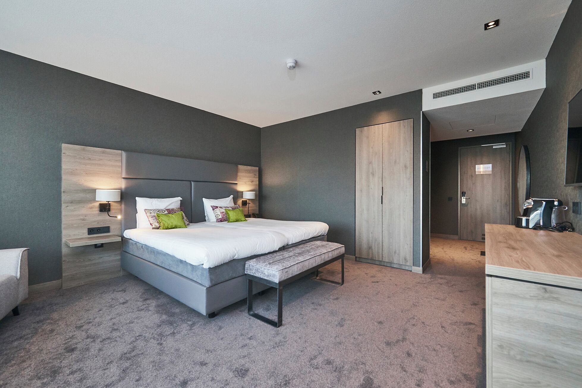 superior family room | 1 bedroom, minibar, in-room safe, desk