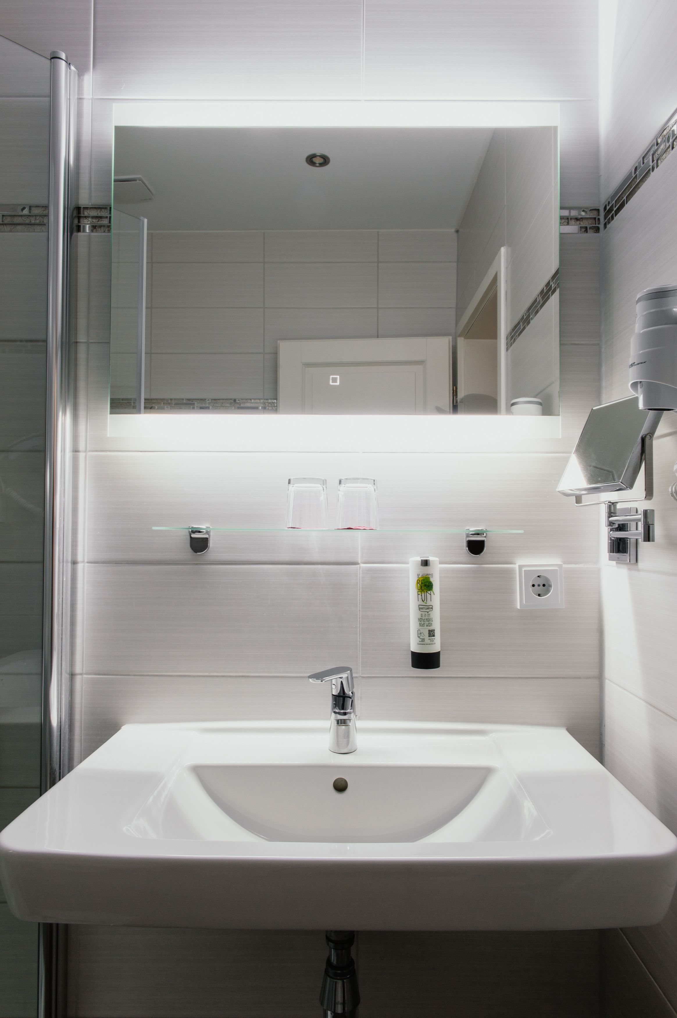 shower, free toiletries, hair dryer, bathrobes