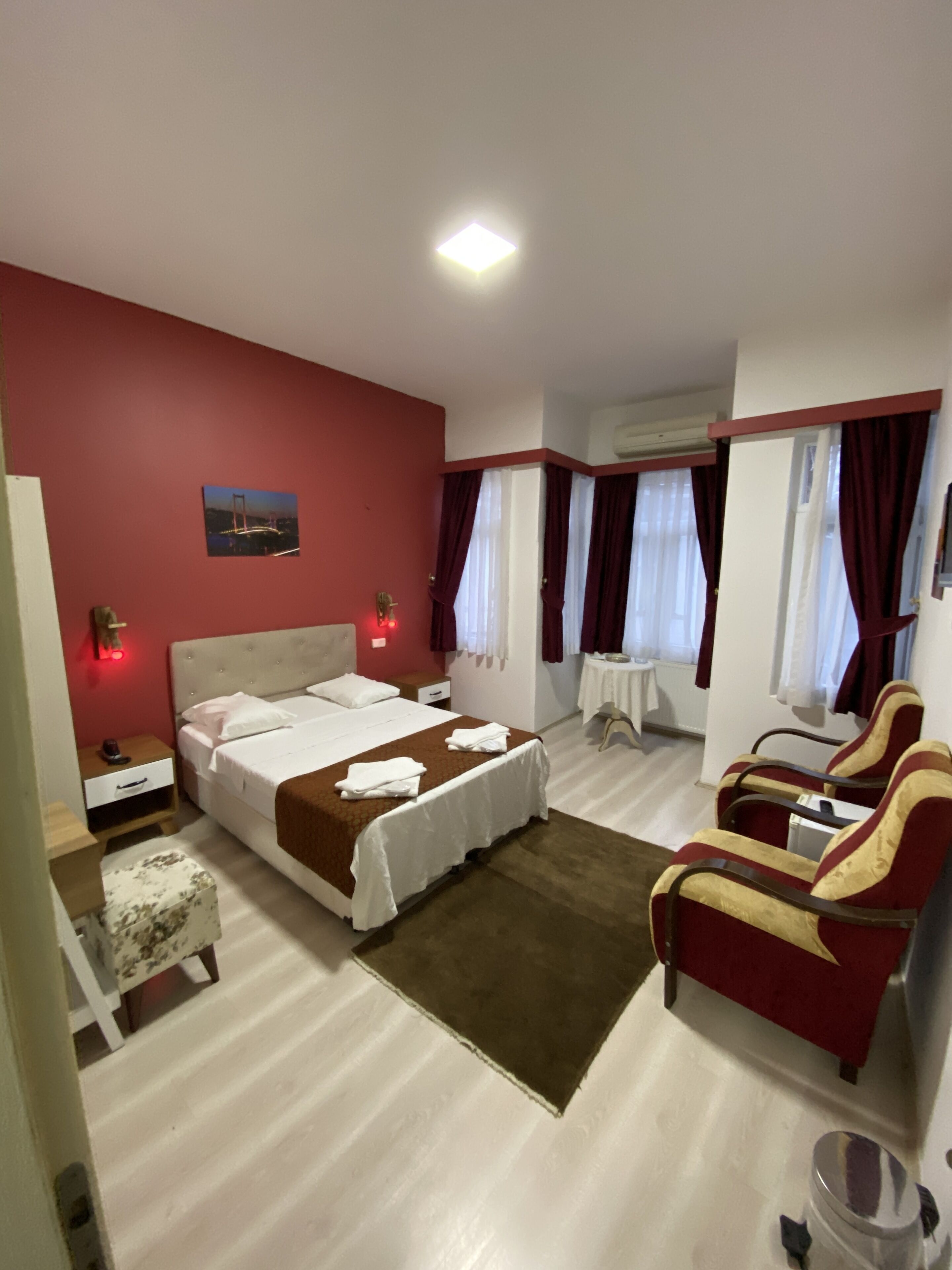 deluxe oda, 1 çift kişilik yatak, balkonsuz | minibar, in-room safe, desk, soundproofing