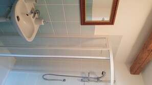 Double or Twin Room | Bathroom