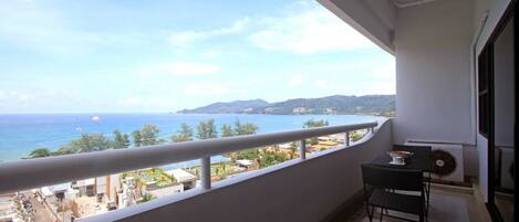 2 Bedrooms Apartment with Sea View | ระเบียง