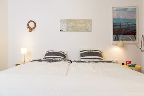 1 bedroom, desk, blackout curtains, iron/ironing board - Vintage & Chic with Patio by FeelHome (Tel Aviv)