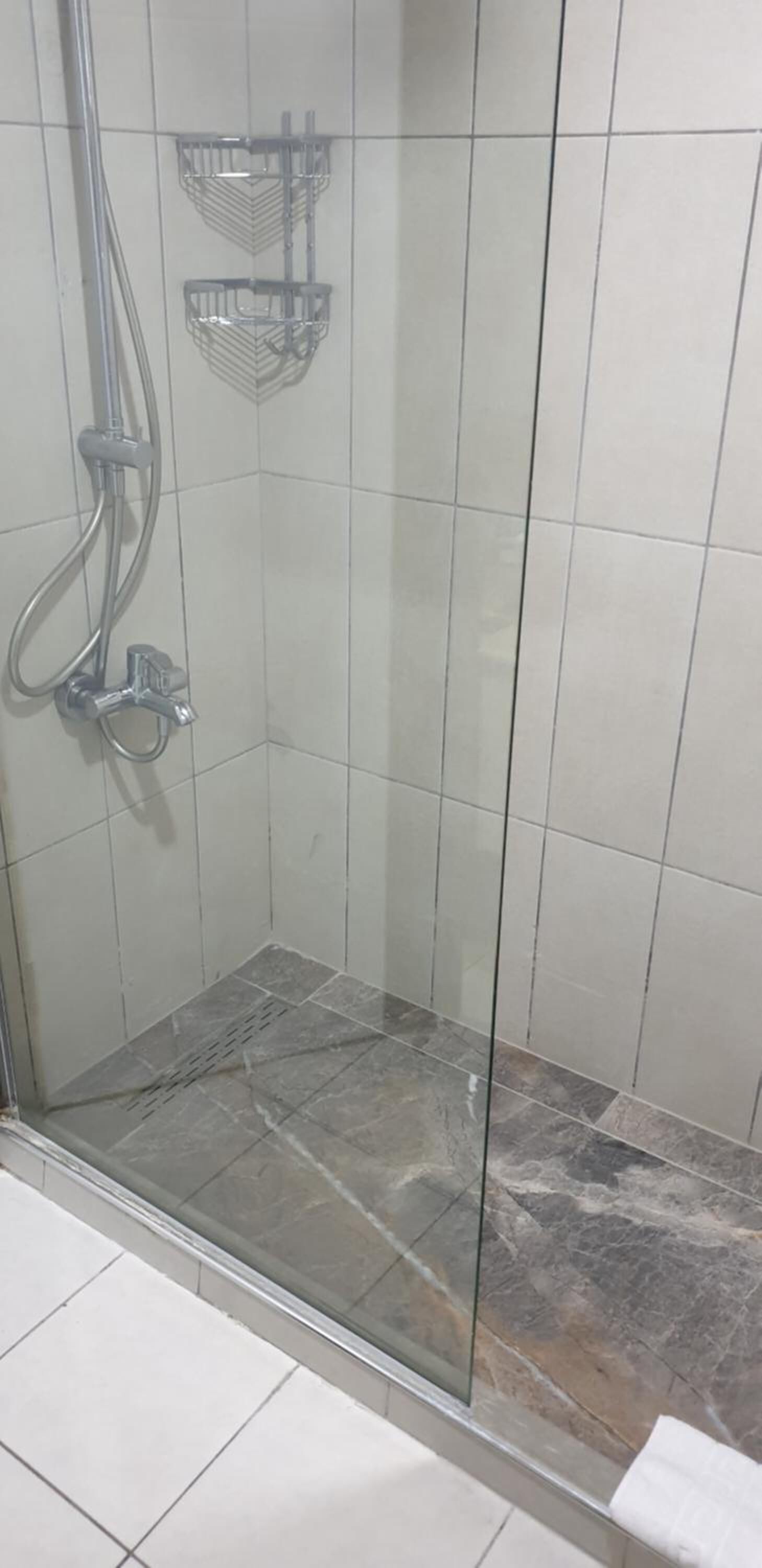 shower, free toiletries, hair dryer, slippers