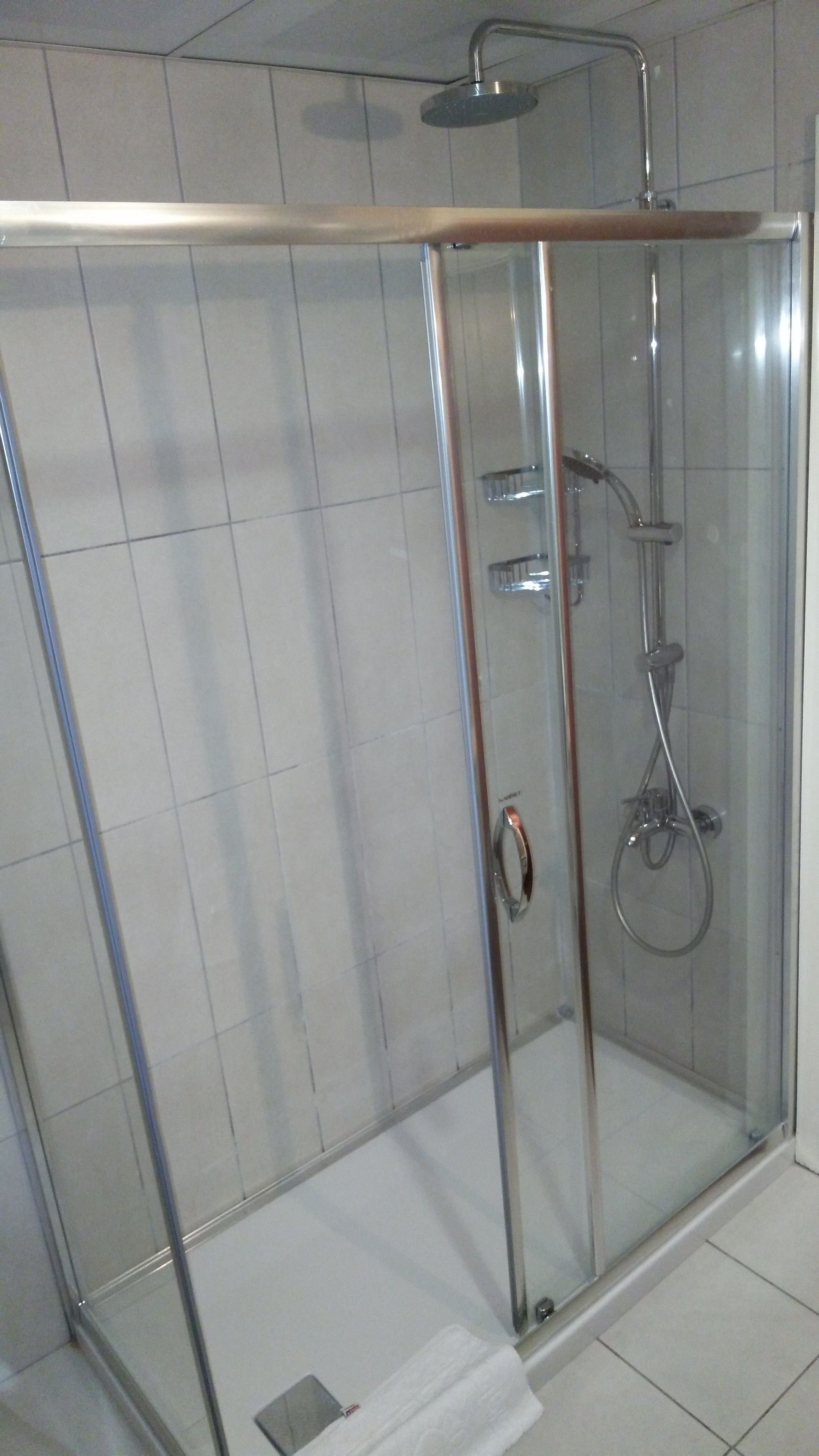 shower, free toiletries, hair dryer, slippers