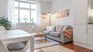 Apartemen Kota, 2 kamar tidur | Ruang keluarga