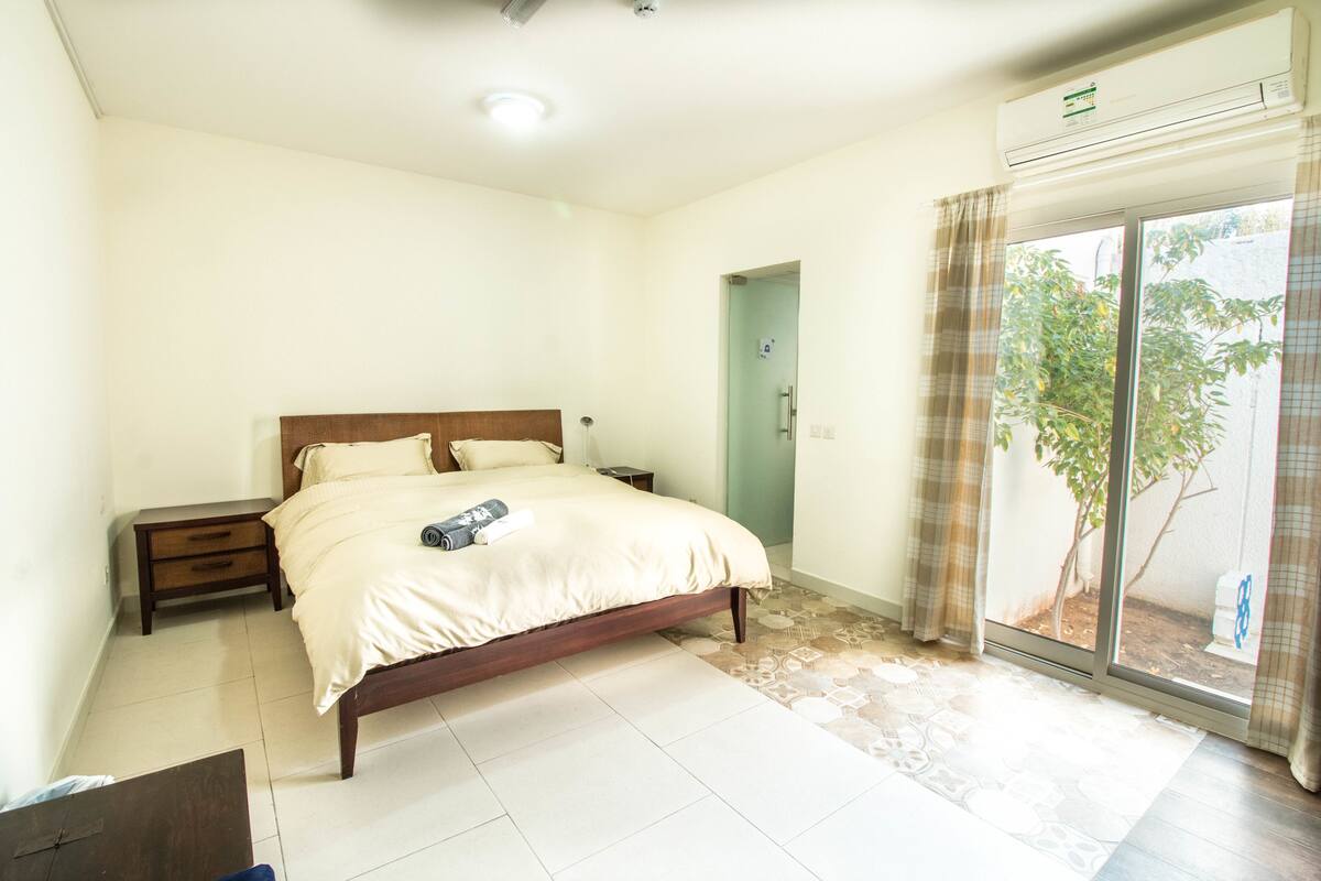 Premium-Doppelzimmer, zum Innenhof hin | 1 Schlafzimmer, Schreibtisch, Bügeleisen/Bügelbrett, kostenloses WLAN