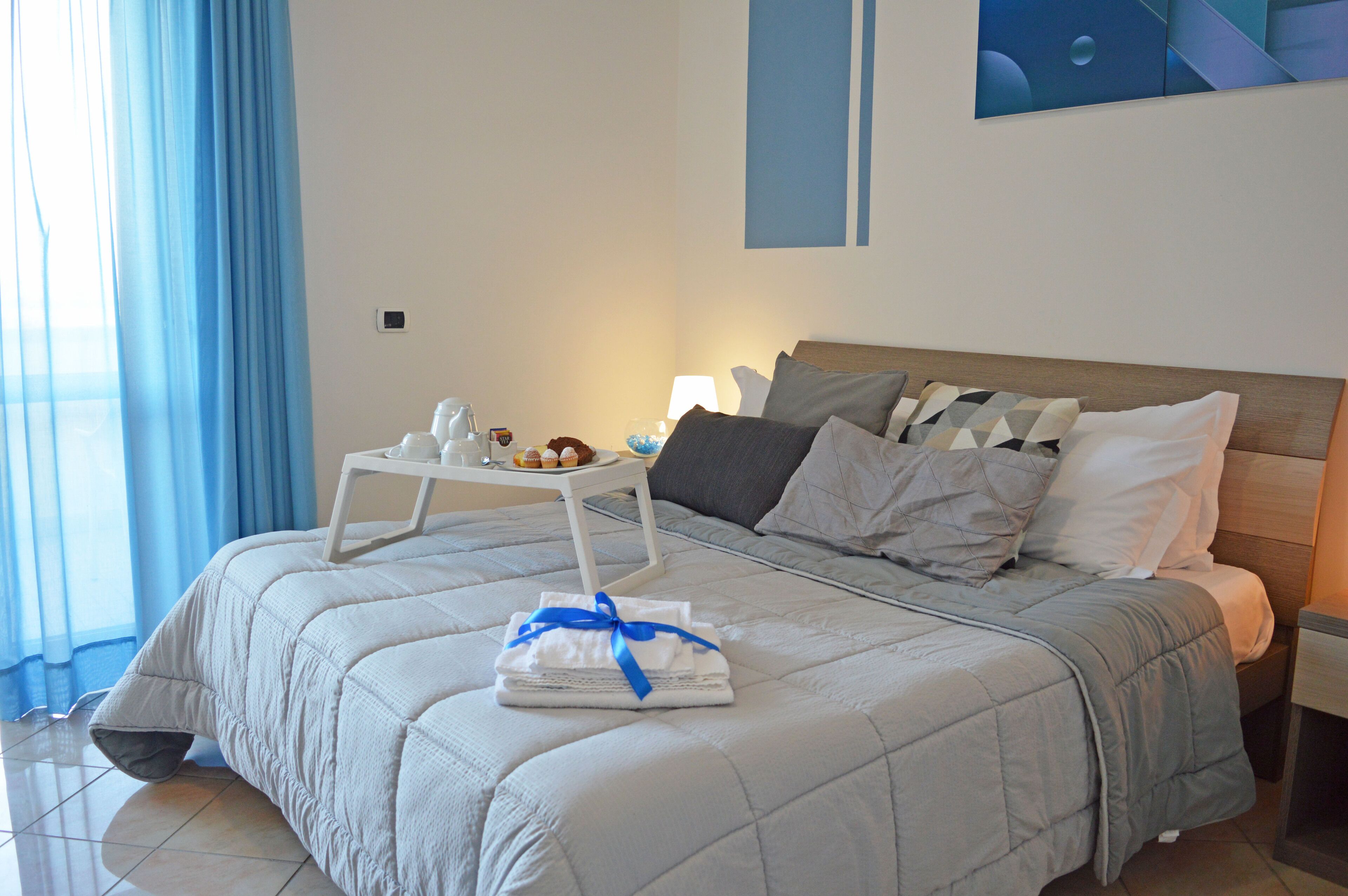 standard double room, balcony | minibar, in-room safe, desk, free wifi