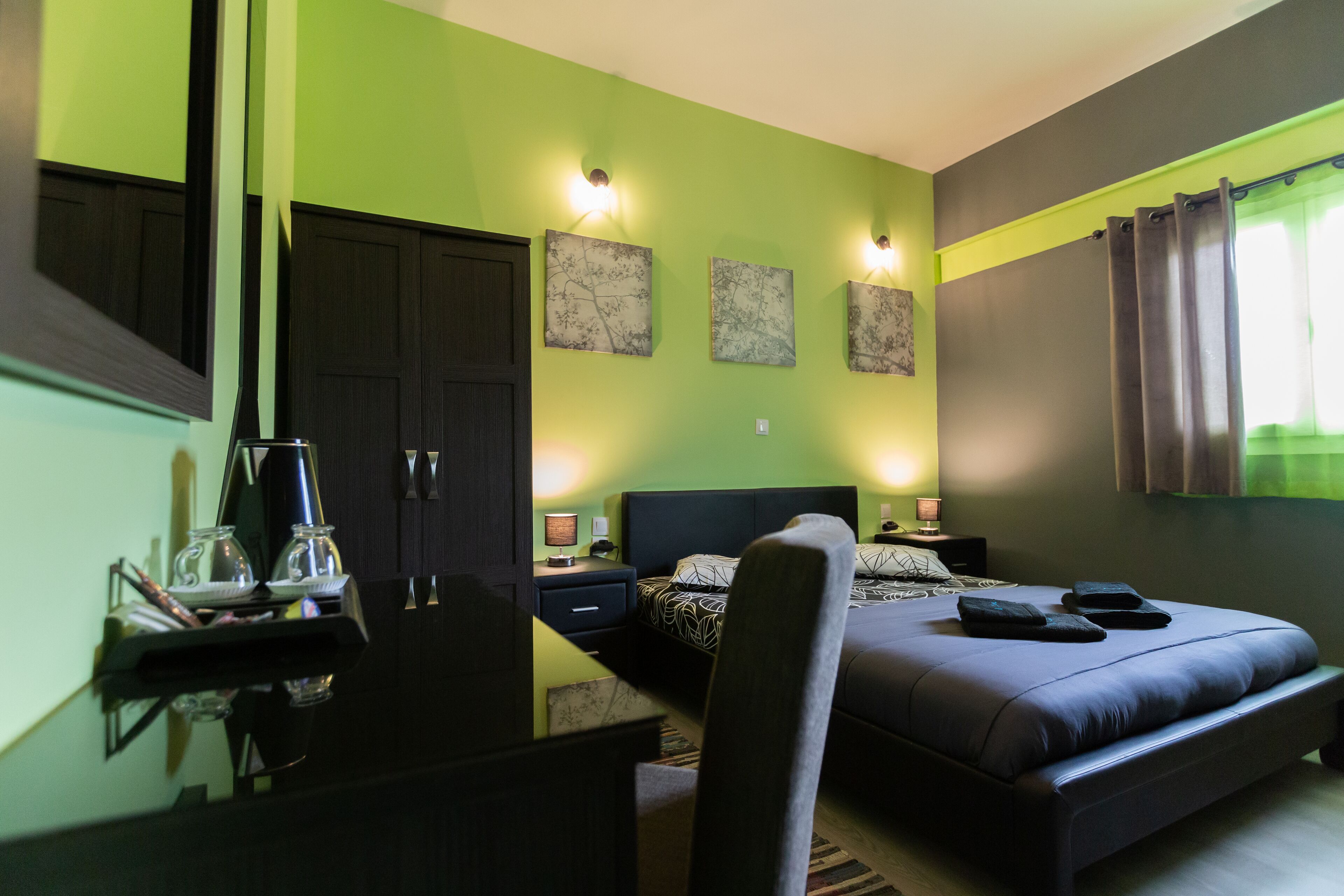 studio, garden view | minibar, individually decorated, individually furnished