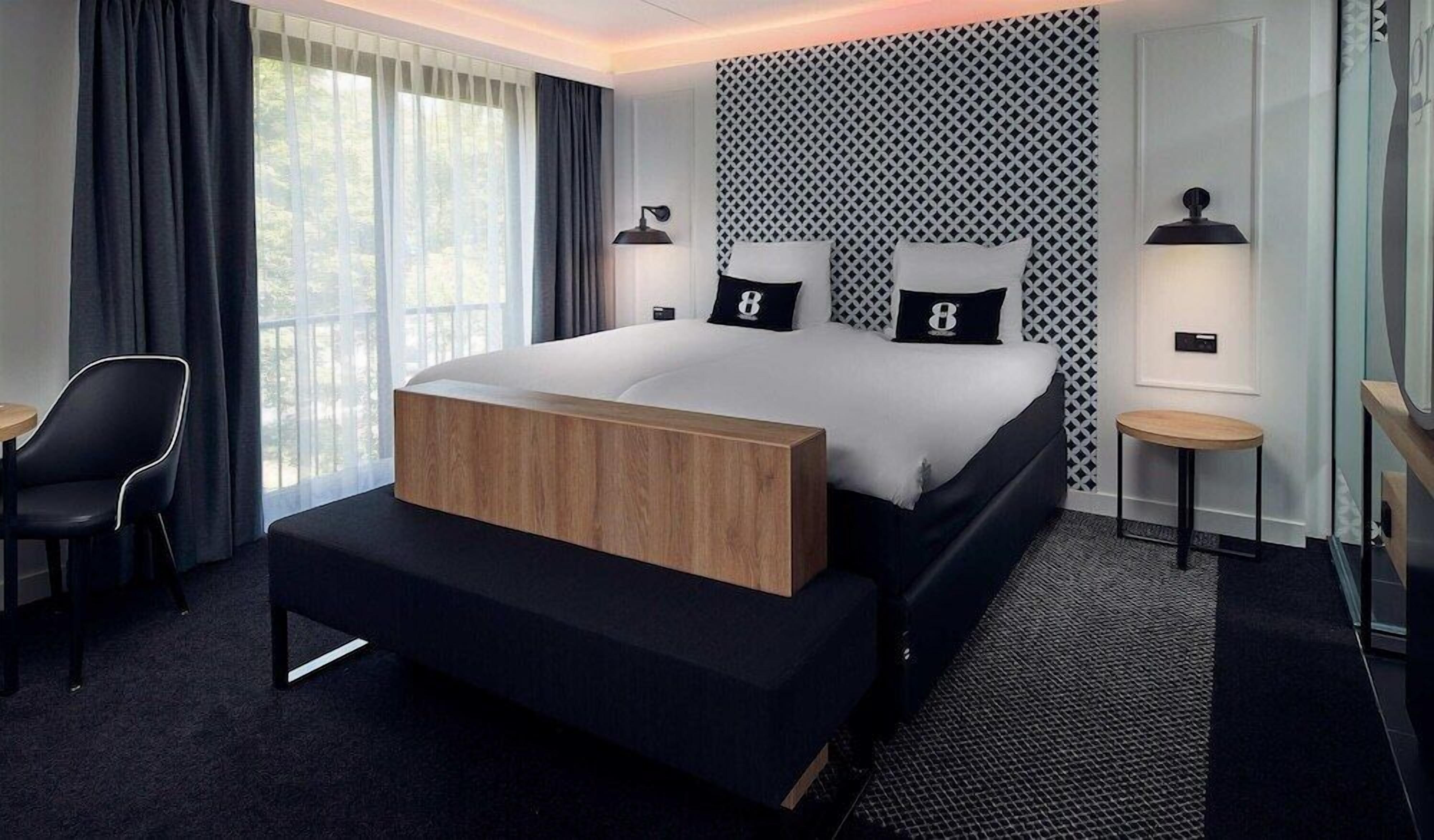 In-room safe, laptop workspace, free WiFi, bed sheets