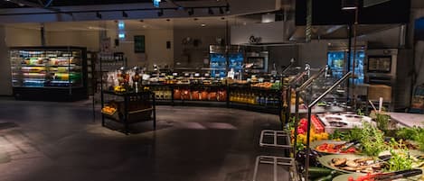 Daily buffet breakfast (EUR 13.50 per person)