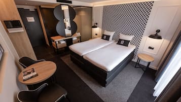 Standaard Twin kamer, 2 eenpersoonsbedden (Gr8 Room) | Een kluis op de kamer, een laptopwerkplek, gratis wifi, beddengoed
