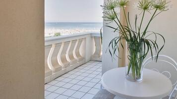 Chambre Familiale, 2 chambres, balcon | Vue de la chambre