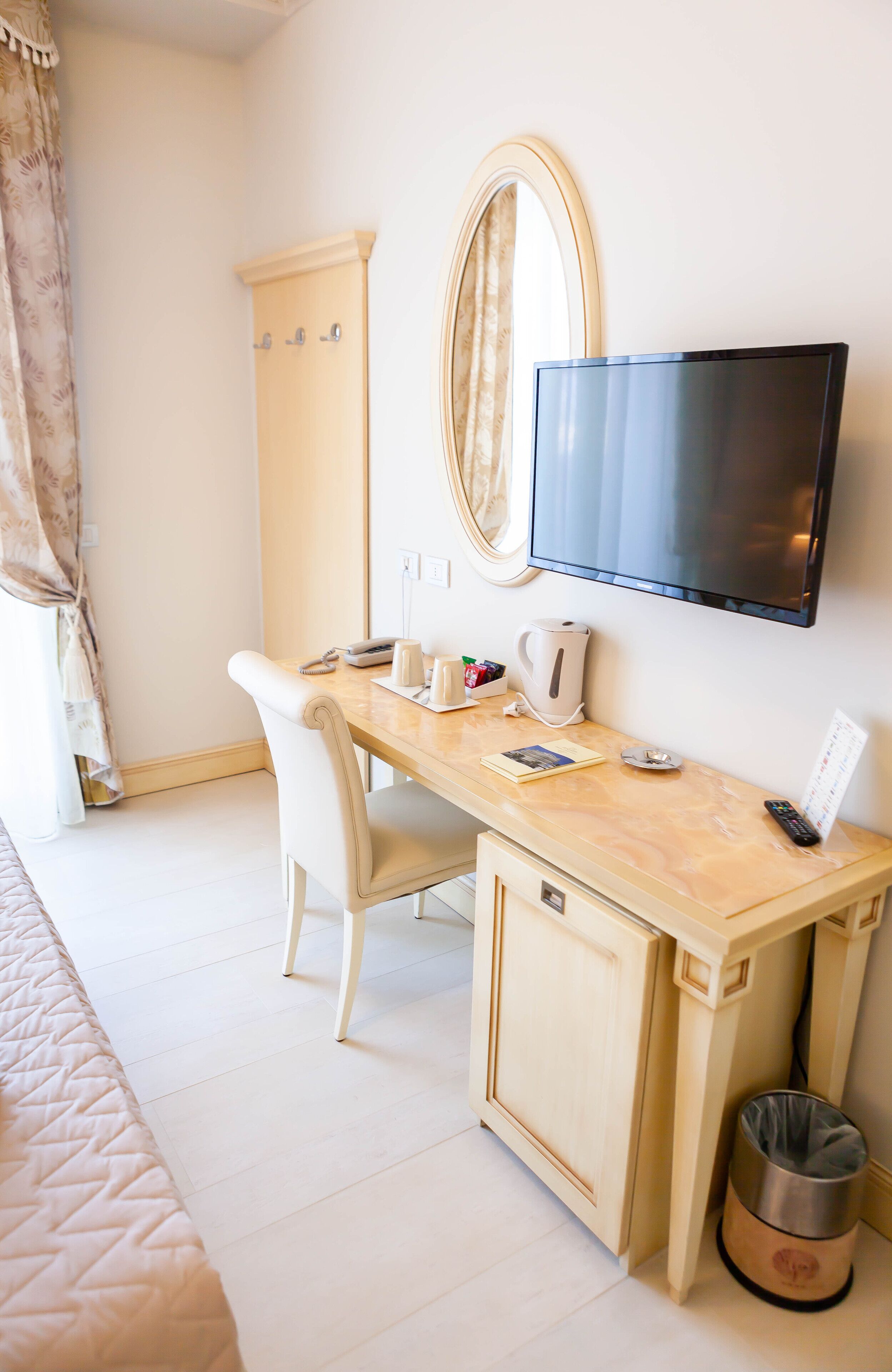 junior suite, balcony, sea view | minibar, in-room safe, free wifi