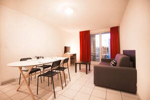 Standard Apartment, 1 Bedroom | Individually furnished, desk, blackout drapes, soundproofing - City Résidence Avignon (Avignon)