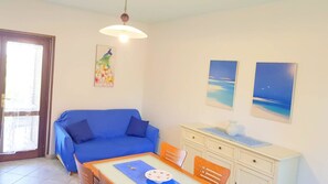 Appartement, 2 chambres | Salle de séjour