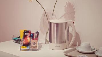 Double Room | Coffee and/or coffee maker