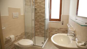 Comfort Double Room, 1 Queen Bed, Ensuite, Tower | Bathroom | Shower, rainfall showerhead, free toiletries, hair dryer