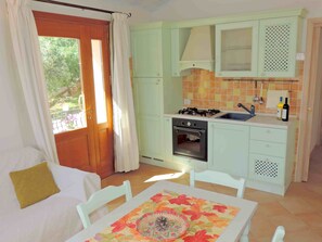 Villa, 2 Bedrooms | Living room | 32-inch flat-screen TV with satellite channels, TV - Villa Ludduì L1 (Budoni)
