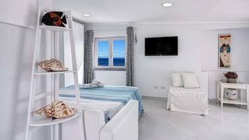 Apartment, 1 Bedroom | 1 bedroom, iron/ironing board, cribs/infant beds, free WiFi