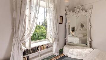 Villa, 4 Bedrooms | Room amenity