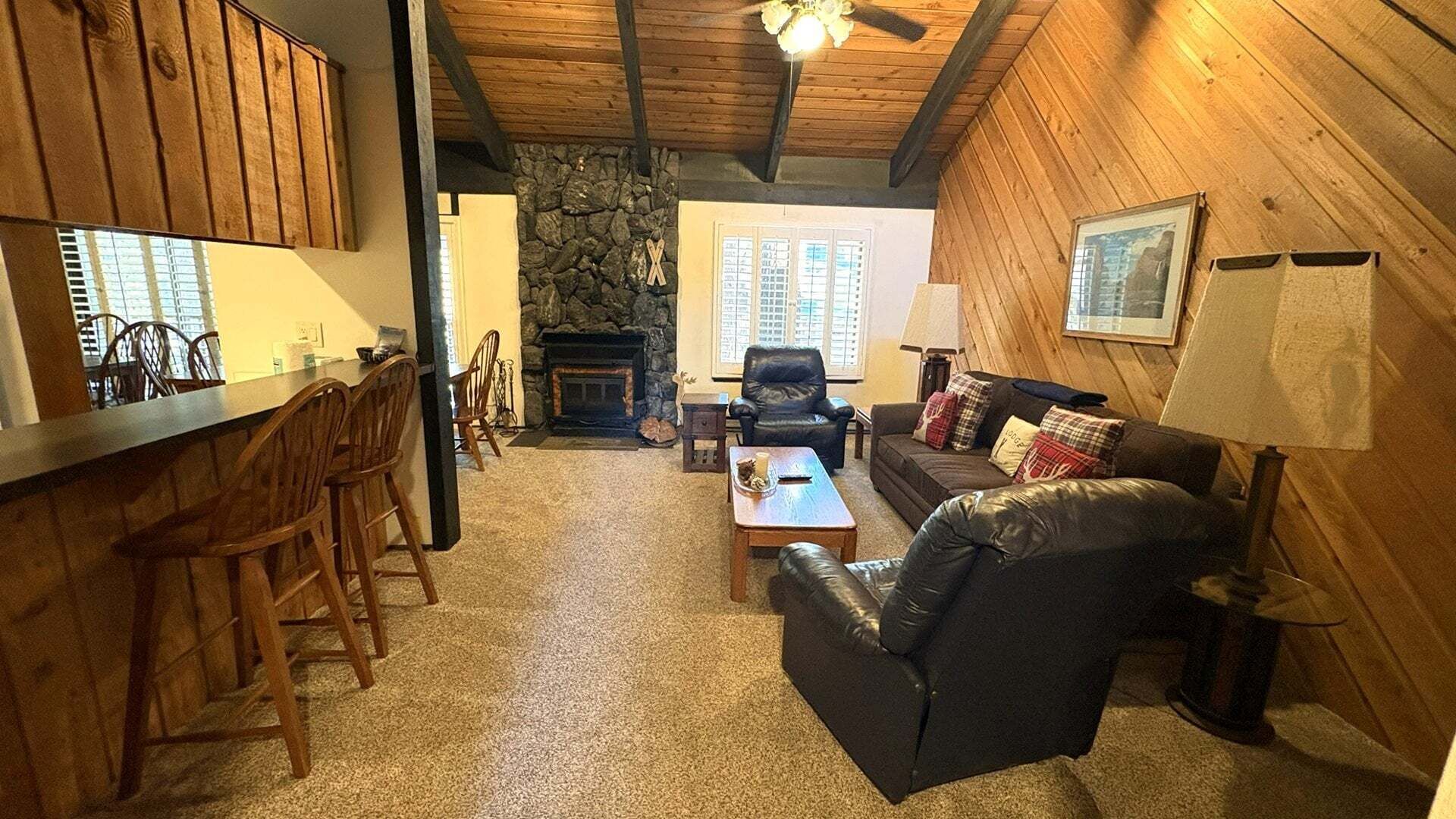 Condo, 2 Bedrooms | Living area