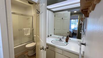 Condo, 2 Bedrooms | Bathroom | Towels