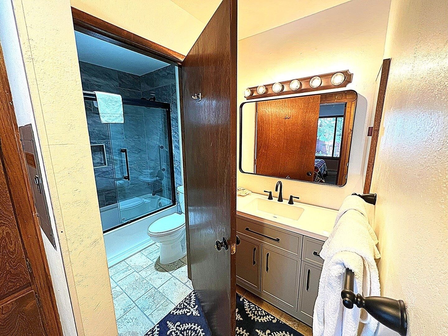 Condo, 2 Bedrooms | Bathroom | Towels