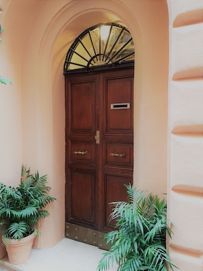 Family Room, 1 Bedroom, Annex Building | 1 bedroom, premium bedding, down comforters, minibar