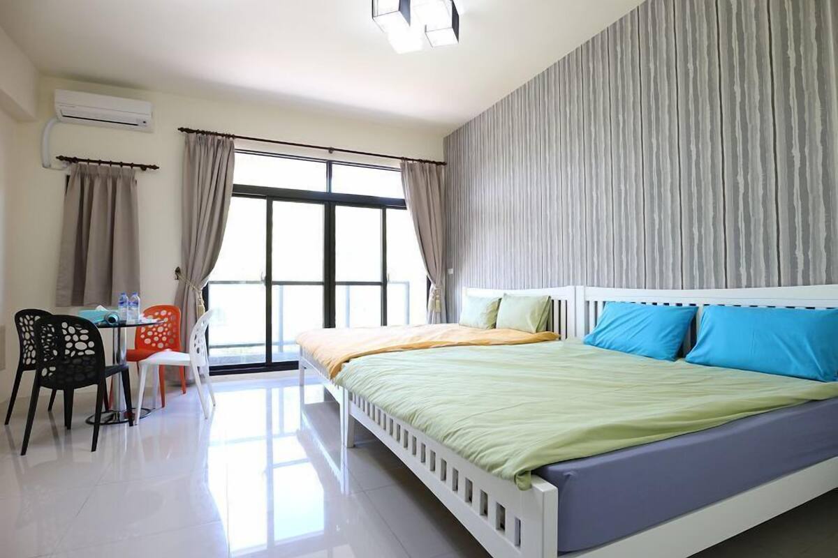 Desk, blackout curtains, free WiFi, bed sheets