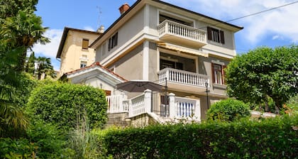 Villa Salona