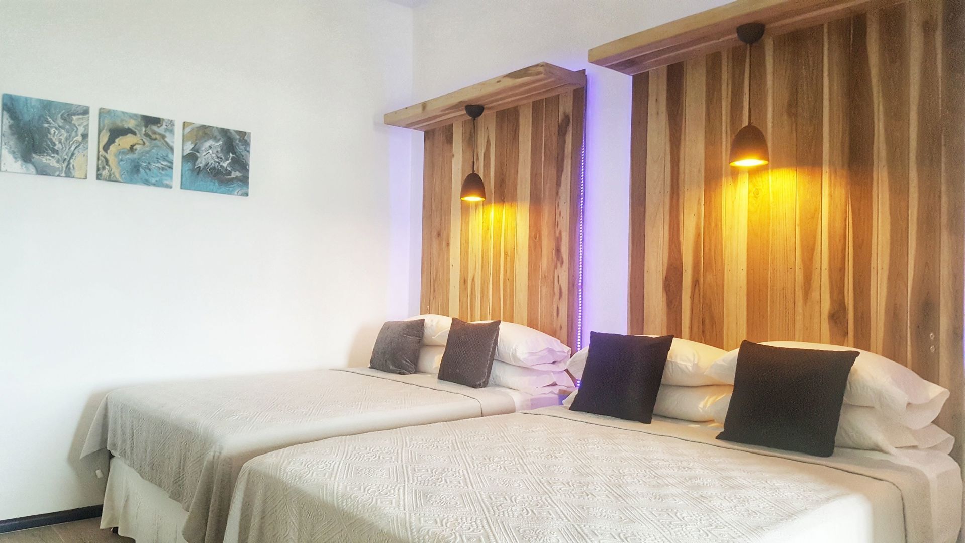 2 bedrooms, premium bedding, pillowtop beds, in-room safe