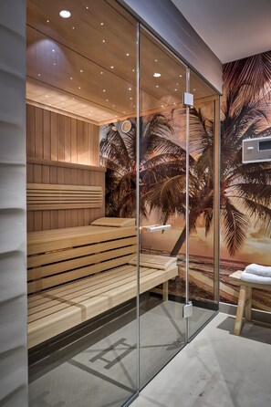 Suite (Beach) | Bathroom - Van der Valk Hotel Tilburg (Tilburg)