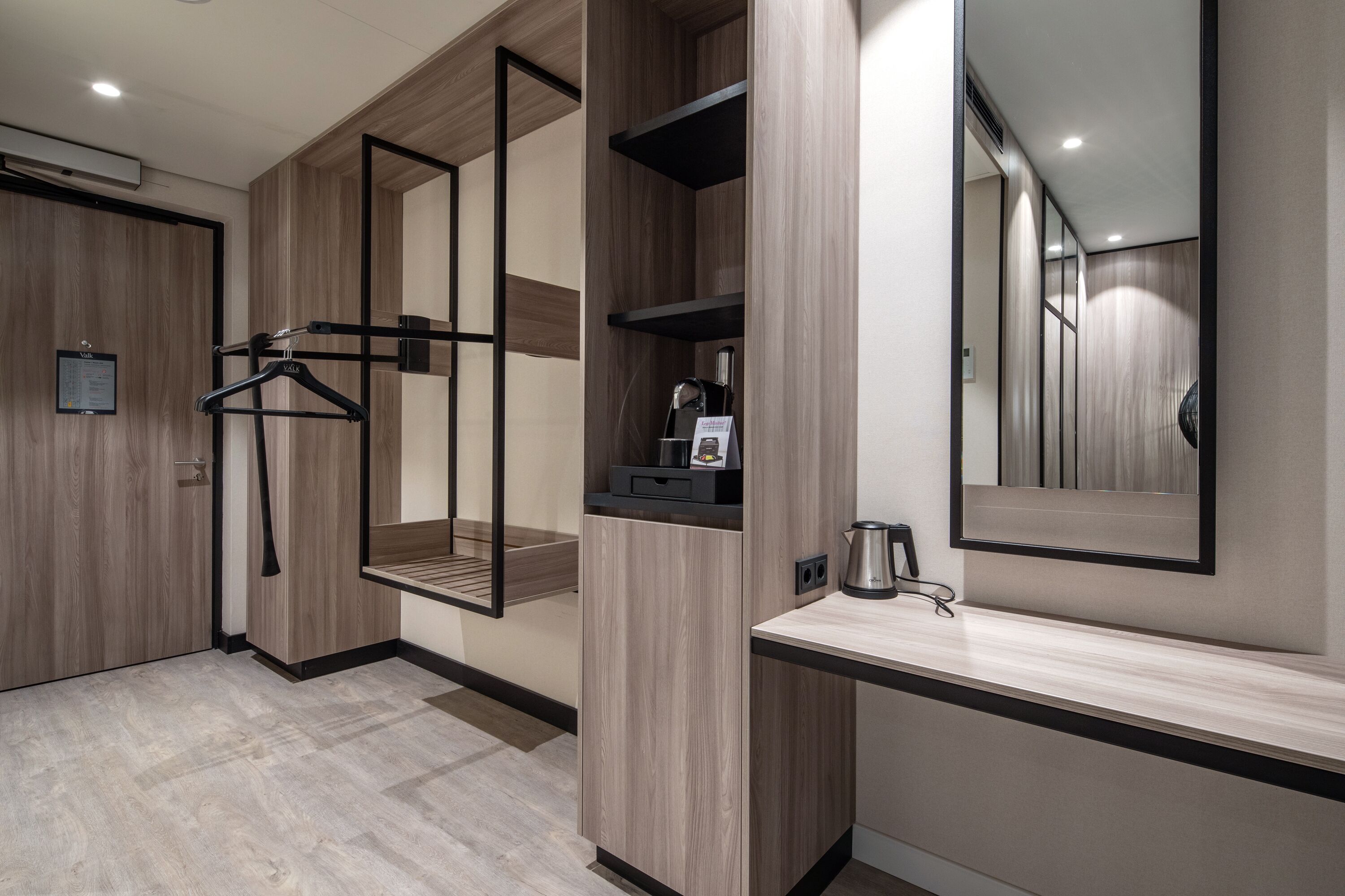 comfort room, accessible | 1 bedroom, premium bedding, minibar, in-room safe