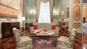Apartment, 3 Bedrooms | Living room | Flat-screen TV