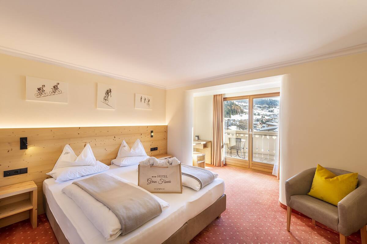 standard triple room | bathroom | rainfall showerhead, free toiletries, hair dryer, bidet