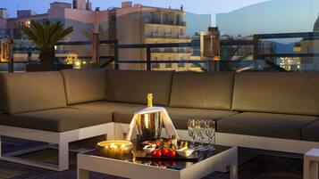 Presidentiële suite, terras | Uitzicht op de stad