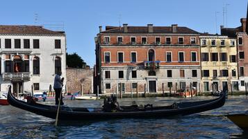 Facciata della struttura